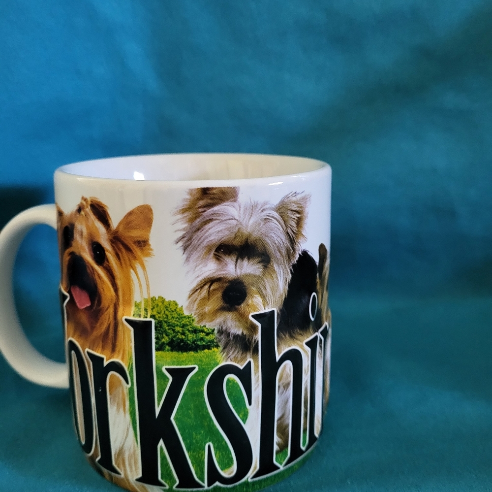 Americaware Yorkie Yorkshire Terrier 3-D Mug 2008 Large 18 oz Tea Coffee Mug Cup